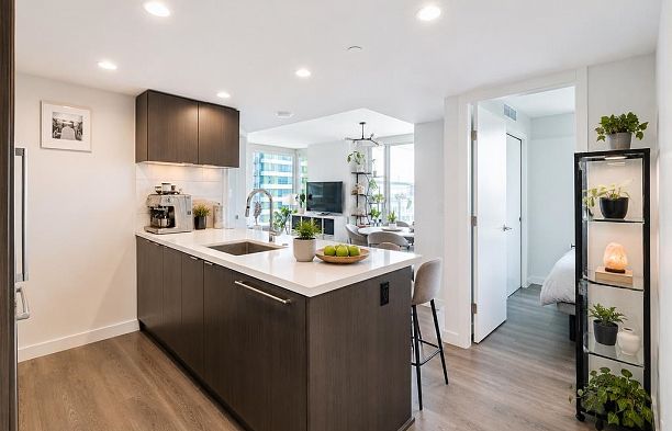2907 8189 Cambie Street Marpole