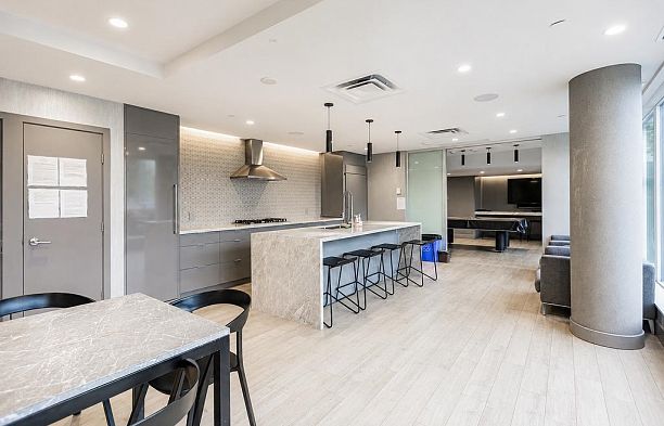 2907 8189 Cambie Street Marpole