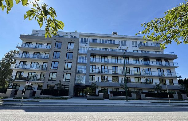 313 6859 Cambie Street South Cambie