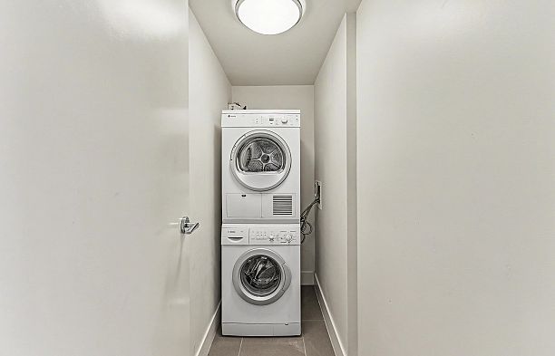 207 1680 W 4th Avenue False Creek