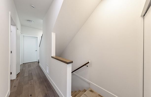 5490 Oak Street Cambie