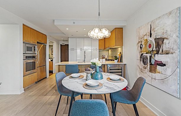 207 1680 W 4th Avenue False Creek