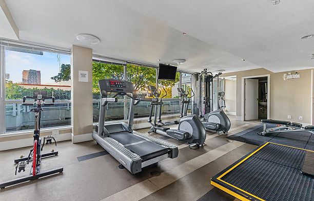 207 1680 W 4th Avenue False Creek