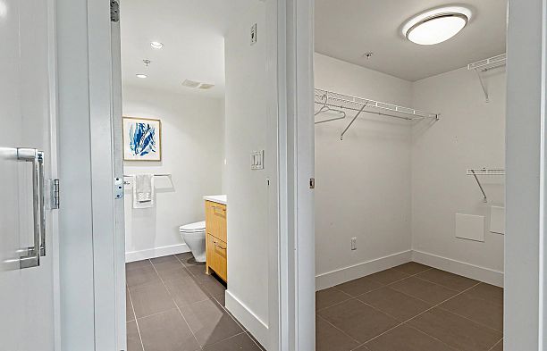 207 1680 W 4th Avenue False Creek