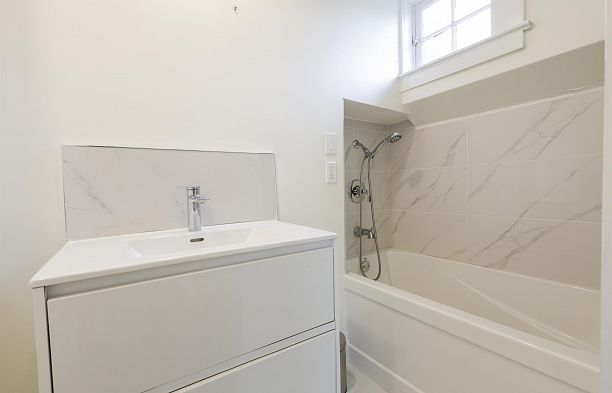 3874 W 13th Avenue Point Grey