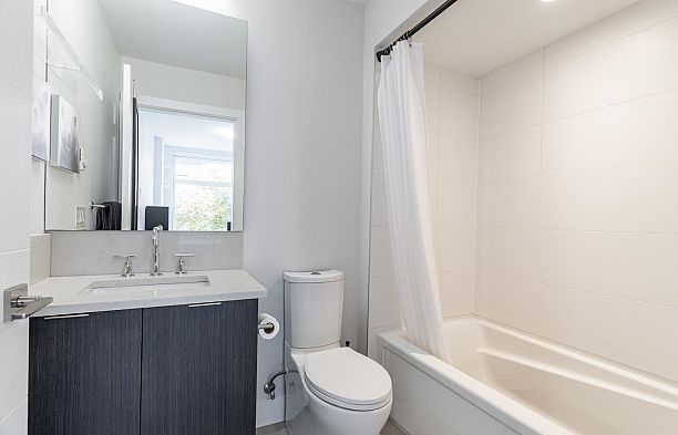 5510 Oak Street Cambie