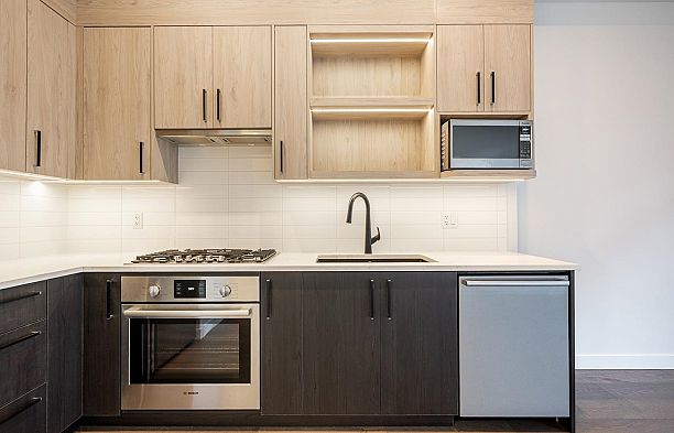 105 6859 Cambie Street South Cambie