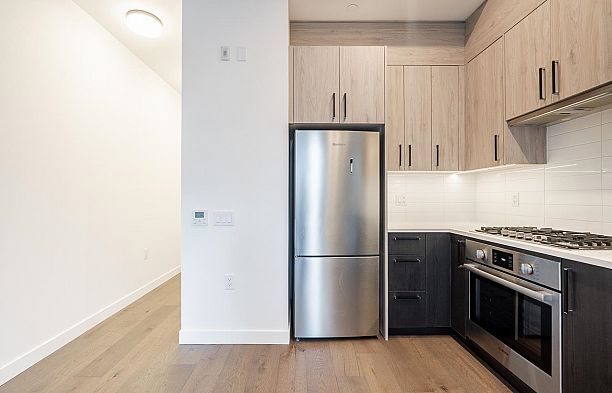 105 6859 Cambie Street South Cambie