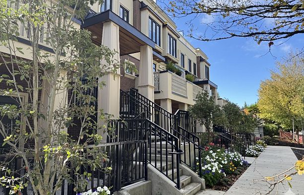 103 918 W 32nd Avenue Cambie