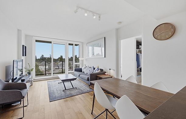 802 8488 Cornish Street S.W. Marine