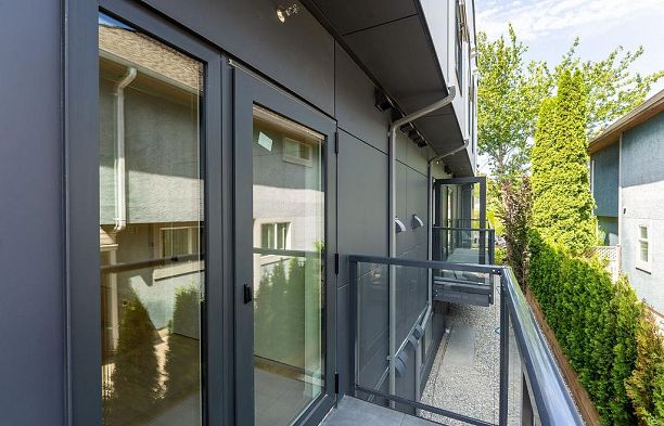 4522 Heather Street Cambie