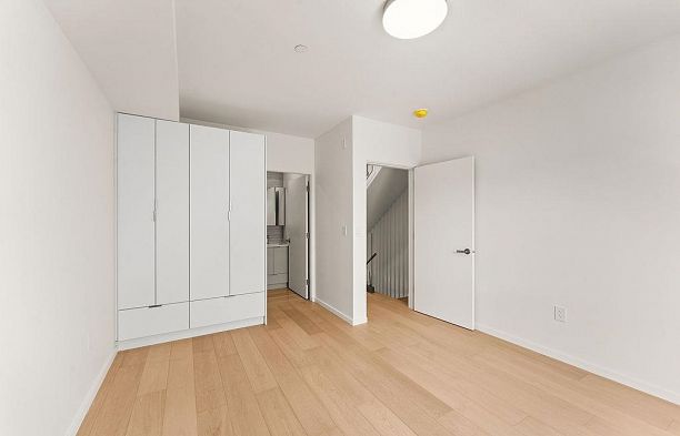 4522 Heather Street Cambie