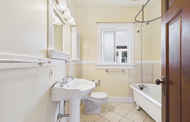 3035 W 5th Avenue Kitsilano