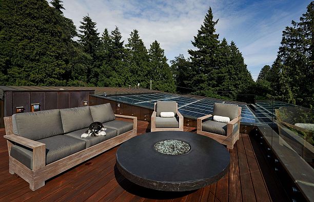 6889 Balsam Street S.W. Marine
