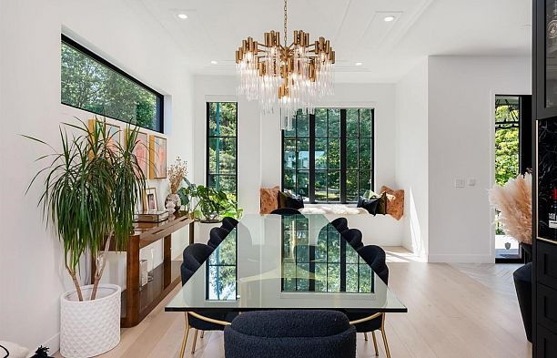 2305 W King Edward Avenue Arbutus