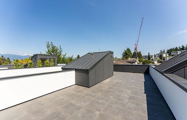 4522 Heather Street Cambie