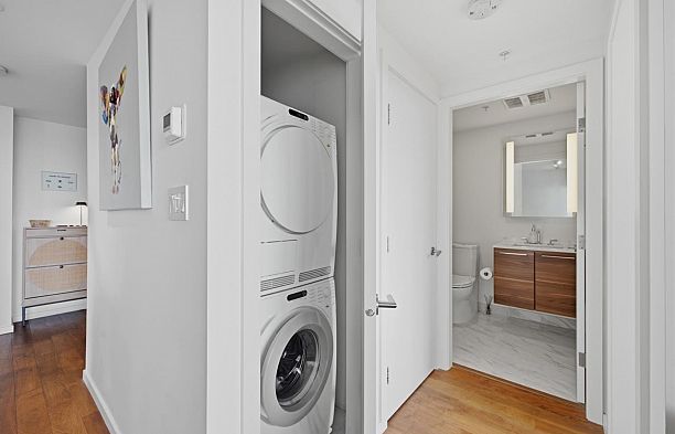 802 8488 Cornish Street S.W. Marine