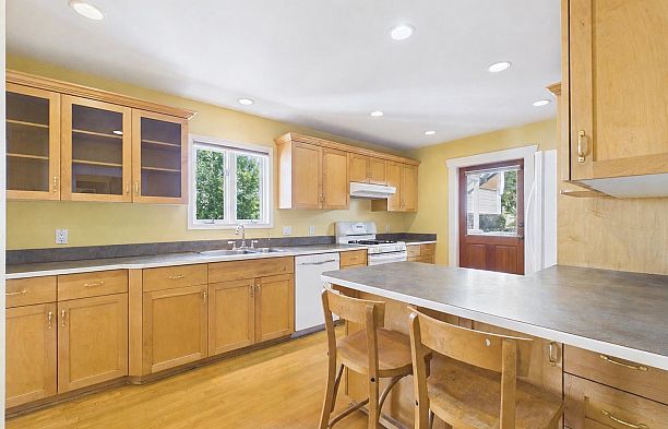 3035 W 5th Avenue Kitsilano