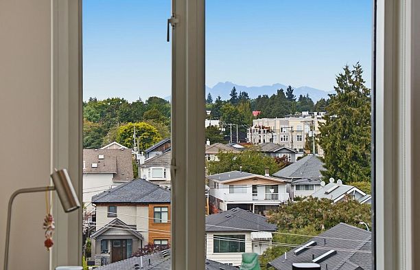 802 8488 Cornish Street S.W. Marine
