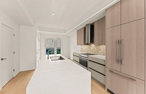 4522 Heather Street Cambie
