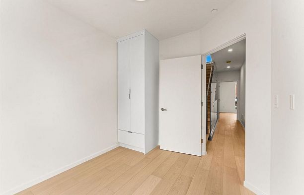 4522 Heather Street Cambie
