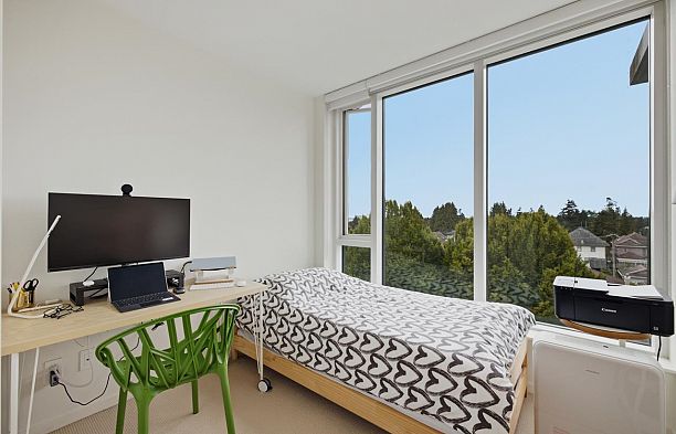802 8488 Cornish Street S.W. Marine