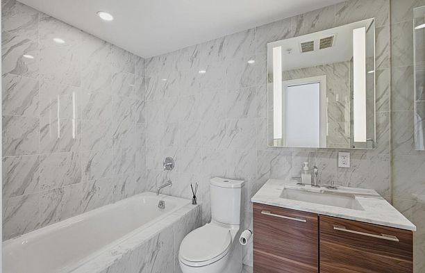 802 8488 Cornish Street S.W. Marine