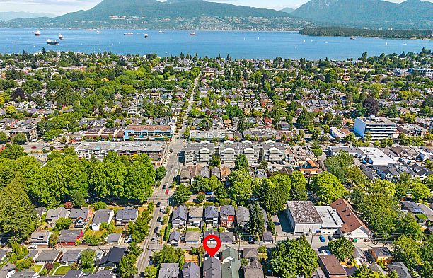 3279 W 11th Avenue Kitsilano