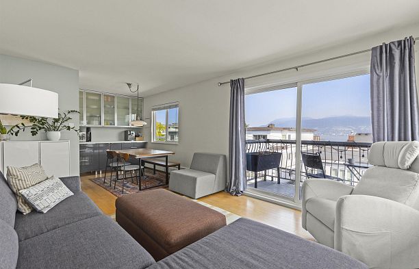 307 2335 York Avenue Kitsilano