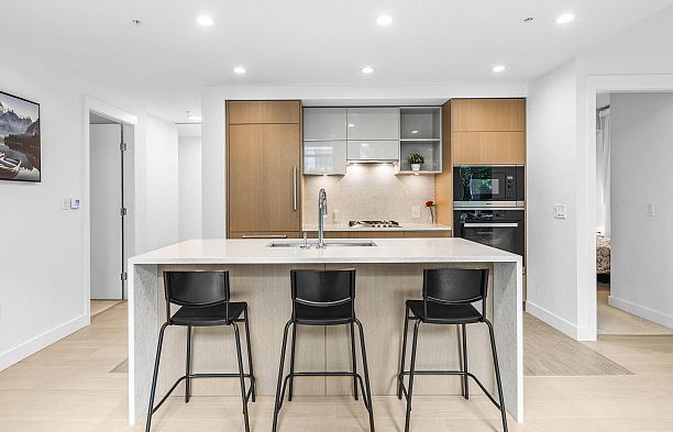 109 469 W King Edward Avenue Cambie
