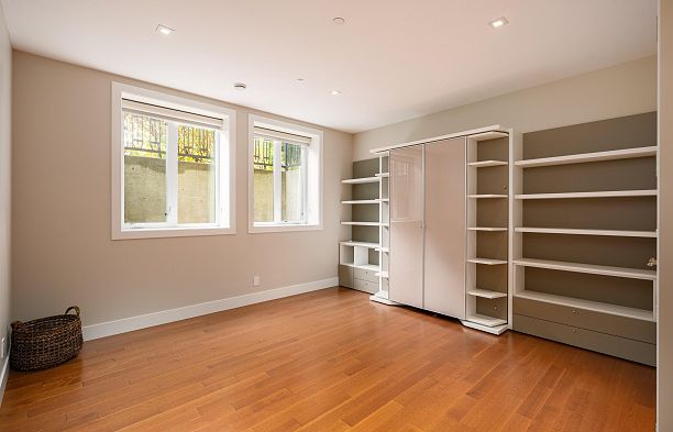 5961 Churchill Street South Granville
