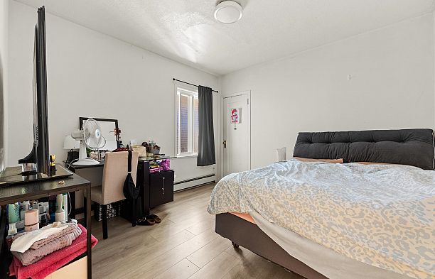 3279 W 11th Avenue Kitsilano
