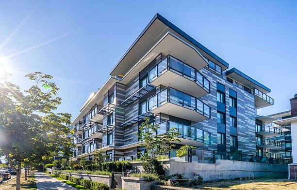 602 477 W 59th Avenue South Cambie