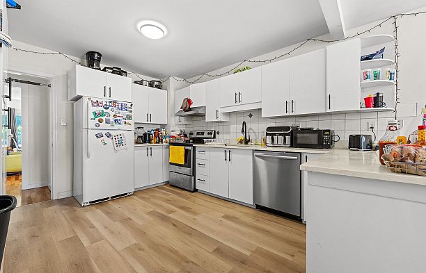 3279 W 11th Avenue Kitsilano