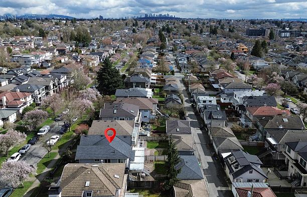 172 W 46th Avenue Oakridge VW