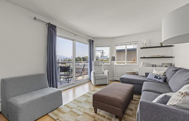 307 2335 York Avenue Kitsilano