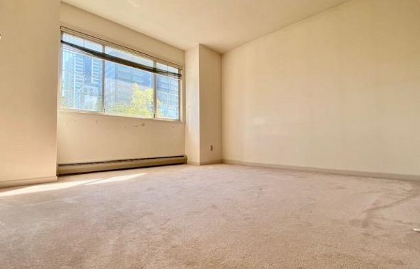 469 W 40 Avenue Cambie