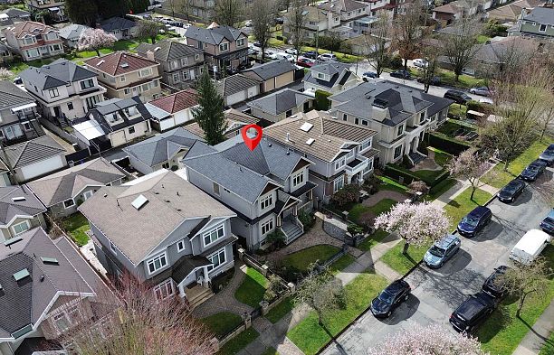 172 W 46th Avenue Oakridge VW