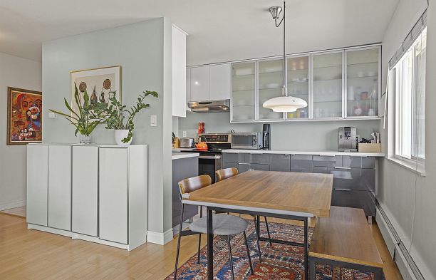 307 2335 York Avenue Kitsilano