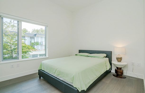602 477 W 59th Avenue South Cambie