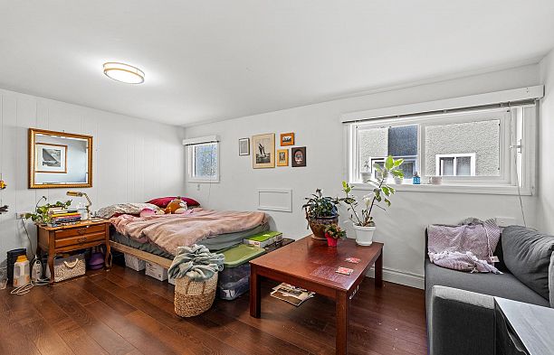 3279 W 11th Avenue Kitsilano