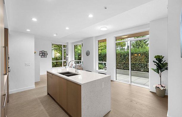 109 469 W King Edward Avenue Cambie