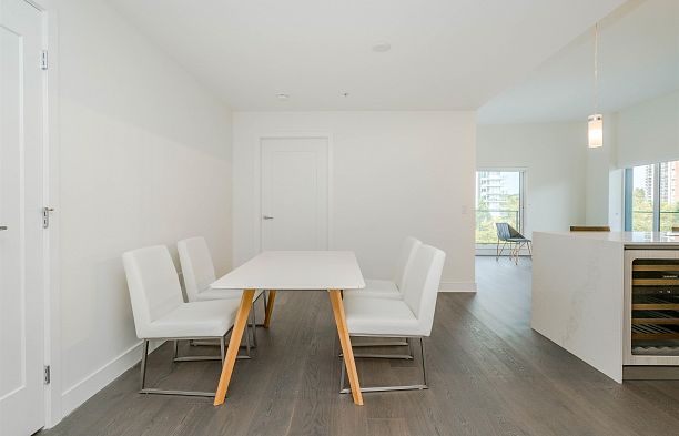 602 477 W 59th Avenue South Cambie