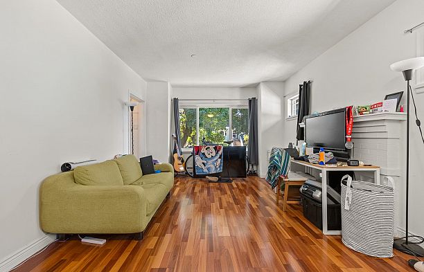3279 W 11th Avenue Kitsilano