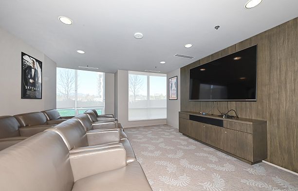 2001 8555 Granville Street S.W. Marine