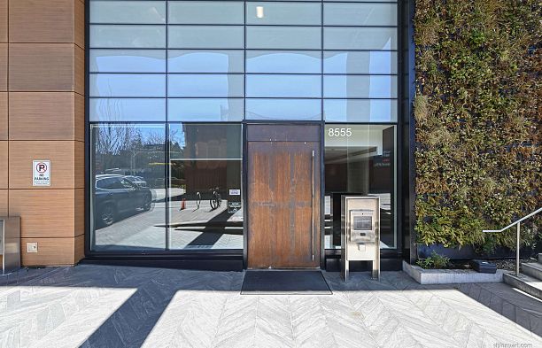 2001 8555 Granville Street S.W. Marine