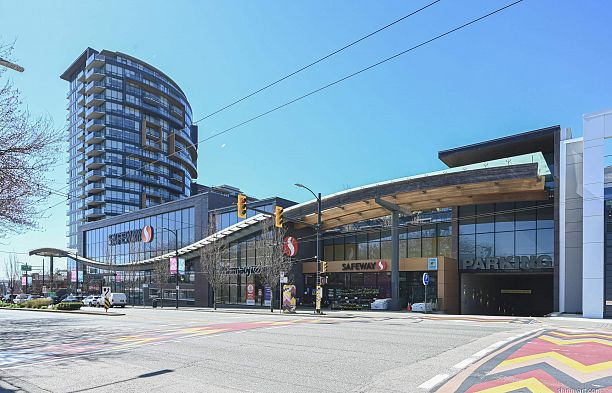 2001 8555 Granville Street S.W. Marine