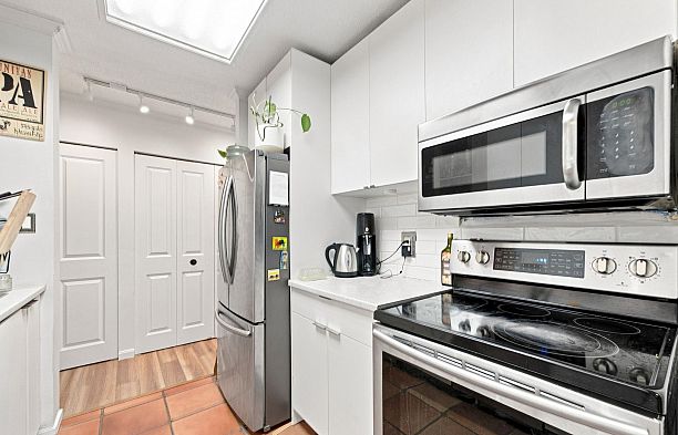 105 1510 W 1st Avenue False Creek