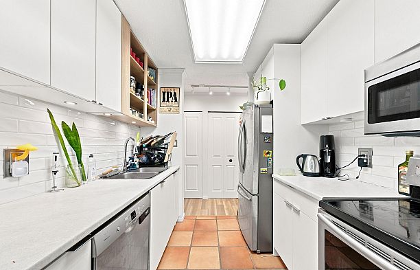 105 1510 W 1st Avenue False Creek