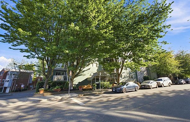 105 1510 W 1st Avenue False Creek